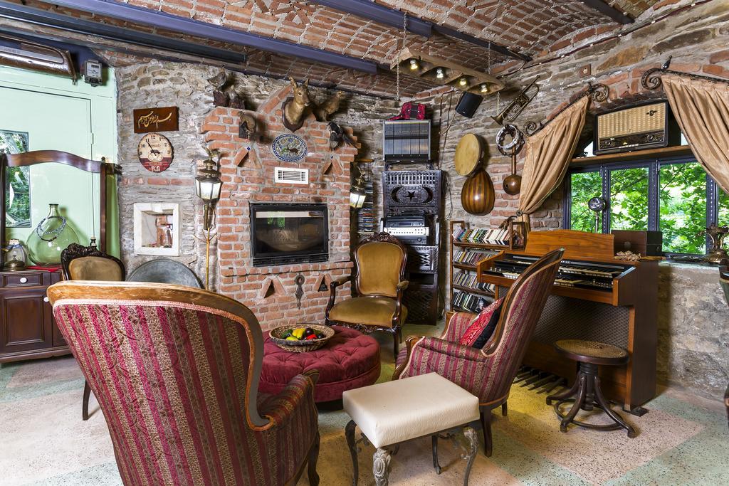 Отель Stonehouse Сельчук Экстерьер фото