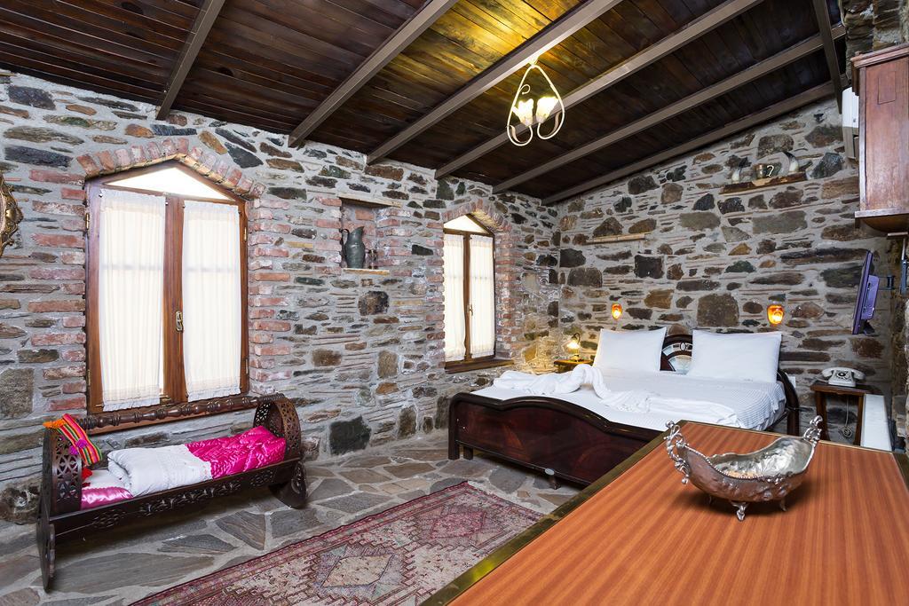 Отель Stonehouse Сельчук Экстерьер фото